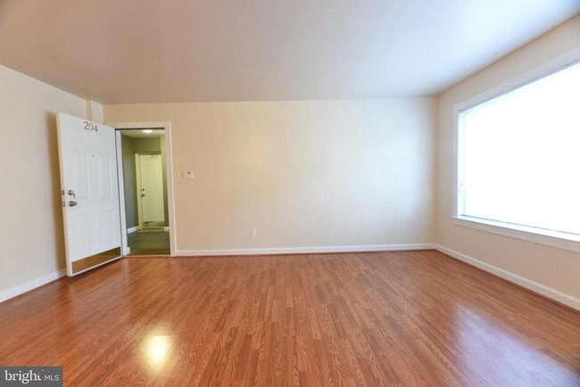 property at 709 Brandywine St SE