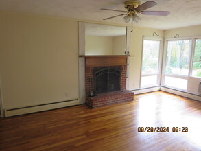 21 Prescott Heights Rd in Hooksett, NH - Building Photo - Building Photo