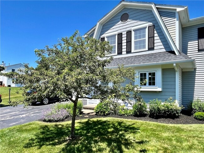 742 Levelle Ct in Webster, NY - Foto de edificio - Building Photo