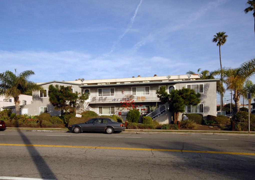 Oceanside Apartments in San Pedro, CA - Foto de edificio