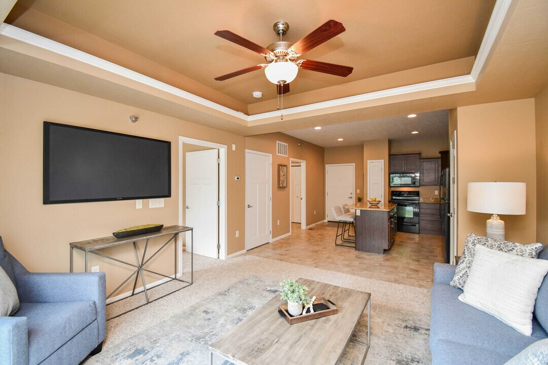 7438 S Louise Ave in Sioux Falls, SD - Building Photo