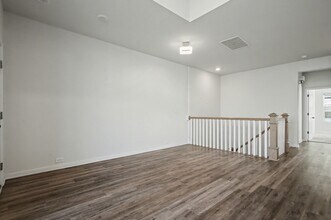 2037 Statesville Ave in Charlotte, NC - Foto de edificio - Building Photo