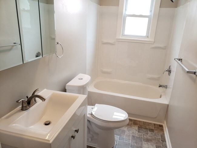 3 N Summit Ave-Unit -3A in Pitman, NJ - Foto de edificio - Building Photo