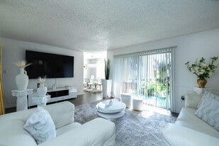 Parc Place Villas Apartments in Tampa, FL - Building Photo