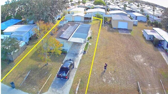 3930 Country Pl in Winter Haven, FL - Building Photo - Building Photo