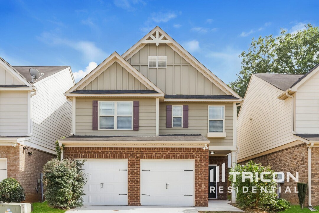 348 Rankin Cir in Mcdonough, GA - Building Photo