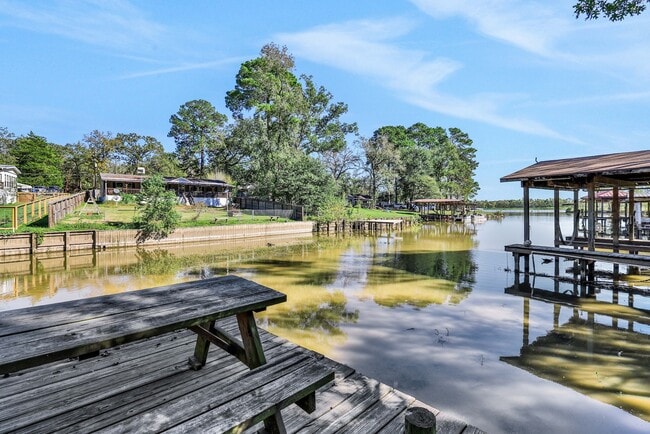 property at 148 S Oak Bluff St