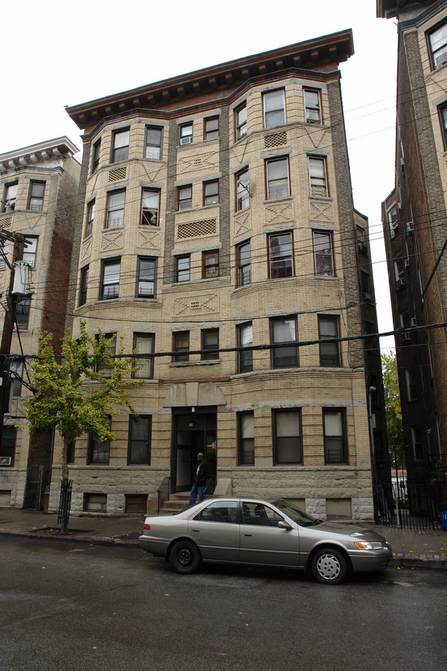 19 Lawrence St in Yonkers, NY - Foto de edificio - Building Photo