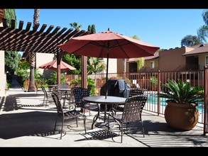 Patrician Apartments in La Mesa, CA - Building Photo - Building Photo