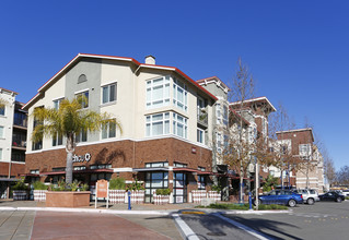 Tralee Village Apartments in Dublin, CA - Foto de edificio - Building Photo