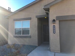 5909 Colfax Pl NE in Rio Rancho, NM - Building Photo - Building Photo