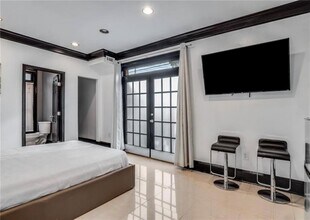 2846 Piedmont Rd NE in Atlanta, GA - Building Photo - Building Photo