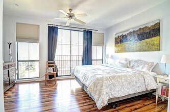 100 McGowen St in Houston, TX - Building Photo - Building Photo