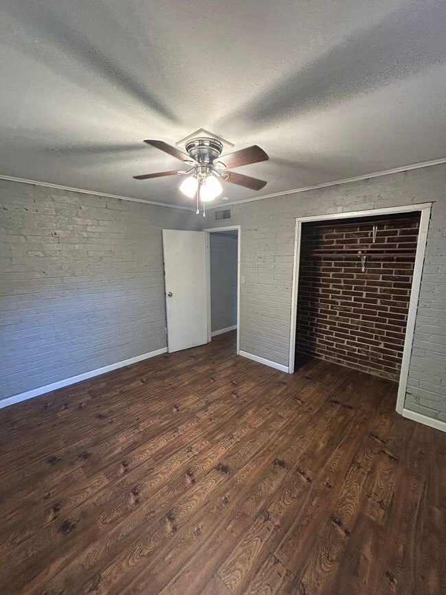 400-402 Dyer St in Springdale, AR - Building Photo - Building Photo