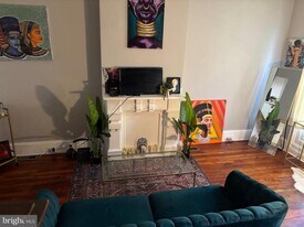 2250 N Lambert St in Philadelphia, PA - Building Photo