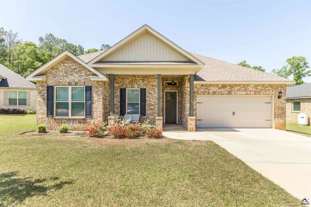 102 Copper John Ct in Perry, GA - Building Photo