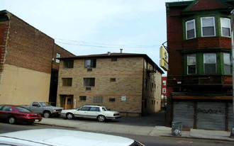 609-611 N Rodgers Blvd Apartments