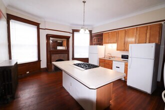 2705 Eden Ave, Unit 2 in Cincinnati, OH - Building Photo - Building Photo