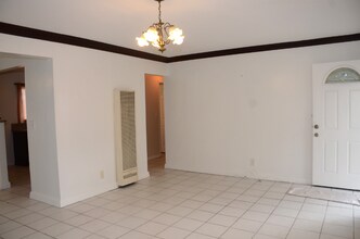 1218 N Park Western Dr-Unit -Apt #3 in Los Angeles, CA - Building Photo - Building Photo