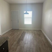 410 Main St in Greenville, TX - Building Photo - Building Photo