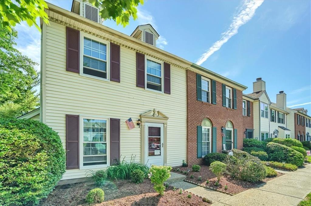 12 Brook Dr in Washingtonville, NY - Building Photo
