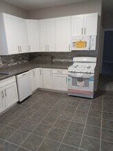 9611 S Ave L in Chicago, IL - Building Photo - Building Photo