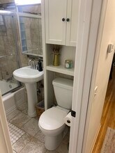 3321 Bryant Ave S in Minneapolis, MN - Foto de edificio - Building Photo