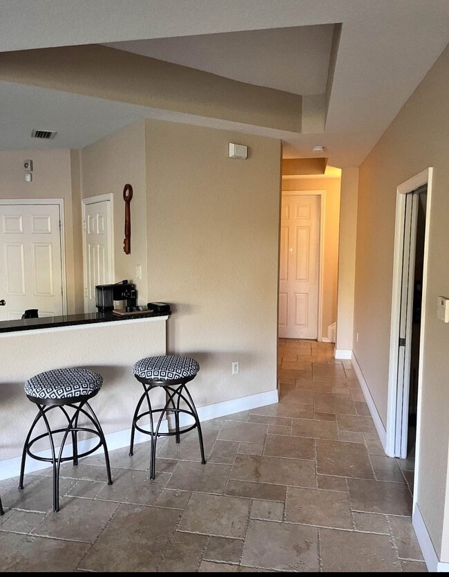 16082 Via Solera Cir, Unit 105 in Ft. Myers, FL - Building Photo - Building Photo