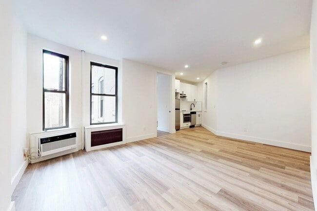 Broadway in New York, NY - Building Photo - Building Photo