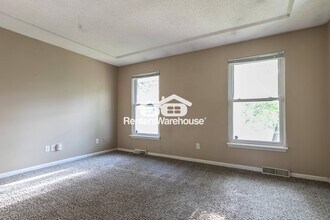 6125 N Baltimore Ave in Kansas City, MO - Building Photo - Building Photo