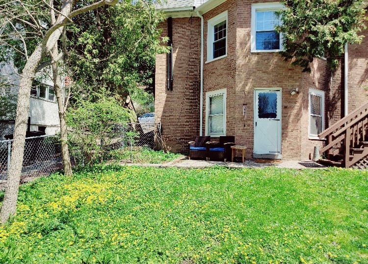 969 E State St, Unit Apt in Ithaca, NY - Building Photo