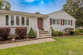77 Irvington Ave in Franklin Township, NJ - Building Photo - Building Photo