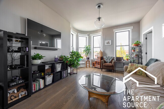 3237 W Armitage Ave, Unit PH