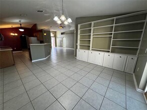 1043 Vanderbilt Dr in Eustis, FL - Building Photo - Building Photo