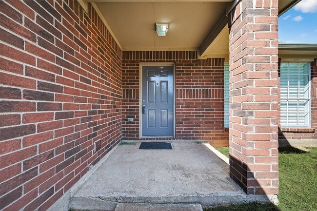 property at 18402 Willow Moss Dr