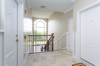 Kensington Manor in Middletown, NY - Building Photo - Interior Photo