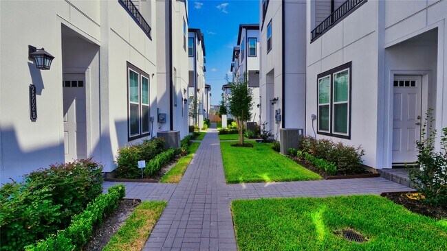 property at 2720 Grand Fountains Dr