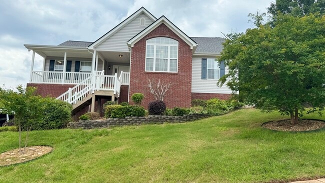 property at 5685 Hyacinth Ln