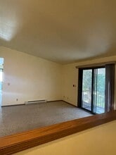 3936 81st St in Kenosha, WI - Foto de edificio - Building Photo
