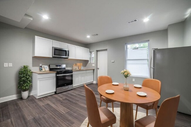 3218 Elmley Ave in Baltimore, MD - Building Photo - Building Photo