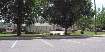 2709 Fraternity Ct Apartments