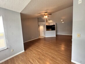 4518 Commander Dr in Orlando, FL - Building Photo - Building Photo