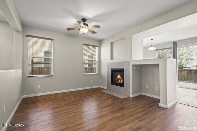 3988 Dominus Dr in Sparks, NV - Foto de edificio - Building Photo