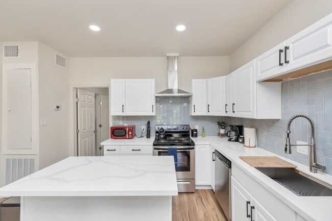 1812 Wheeler Ave in Houston, TX - Building Photo - Building Photo