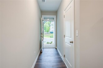 1848 Terrewood Dr in Atlanta, GA - Building Photo - Building Photo