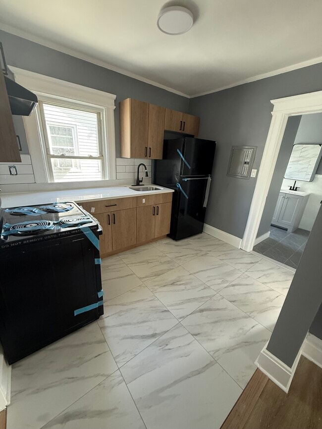 878 S 19th St, Unit Apartment 1st floor