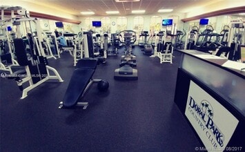 9801 NW 45th Ln in Doral, FL - Building Photo - Building Photo