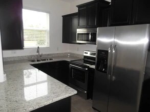 203 Wentworth Grande Dr in Daytona Beach, FL - Building Photo - Building Photo