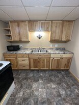 202 5th Ave SE in Jamestown, ND - Building Photo