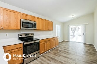 8669 S Desert Dove Dr in Tucson, AZ - Building Photo - Building Photo